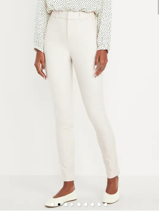 Old Navy Pants - Old Navy Pixie Ankle Pants in White